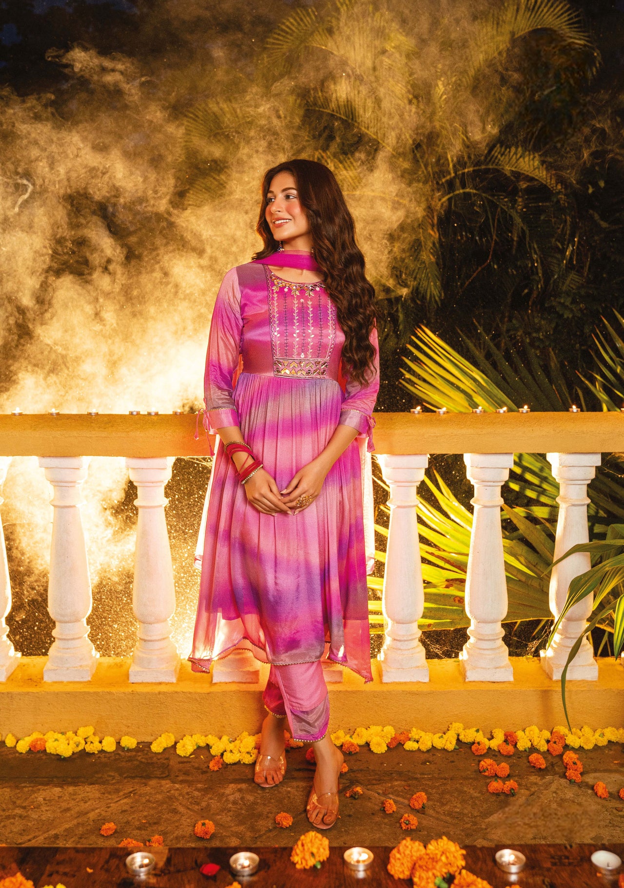 Buy Latest Indian Designer Fashion Saree, Anarkali, Salwar Kamee...